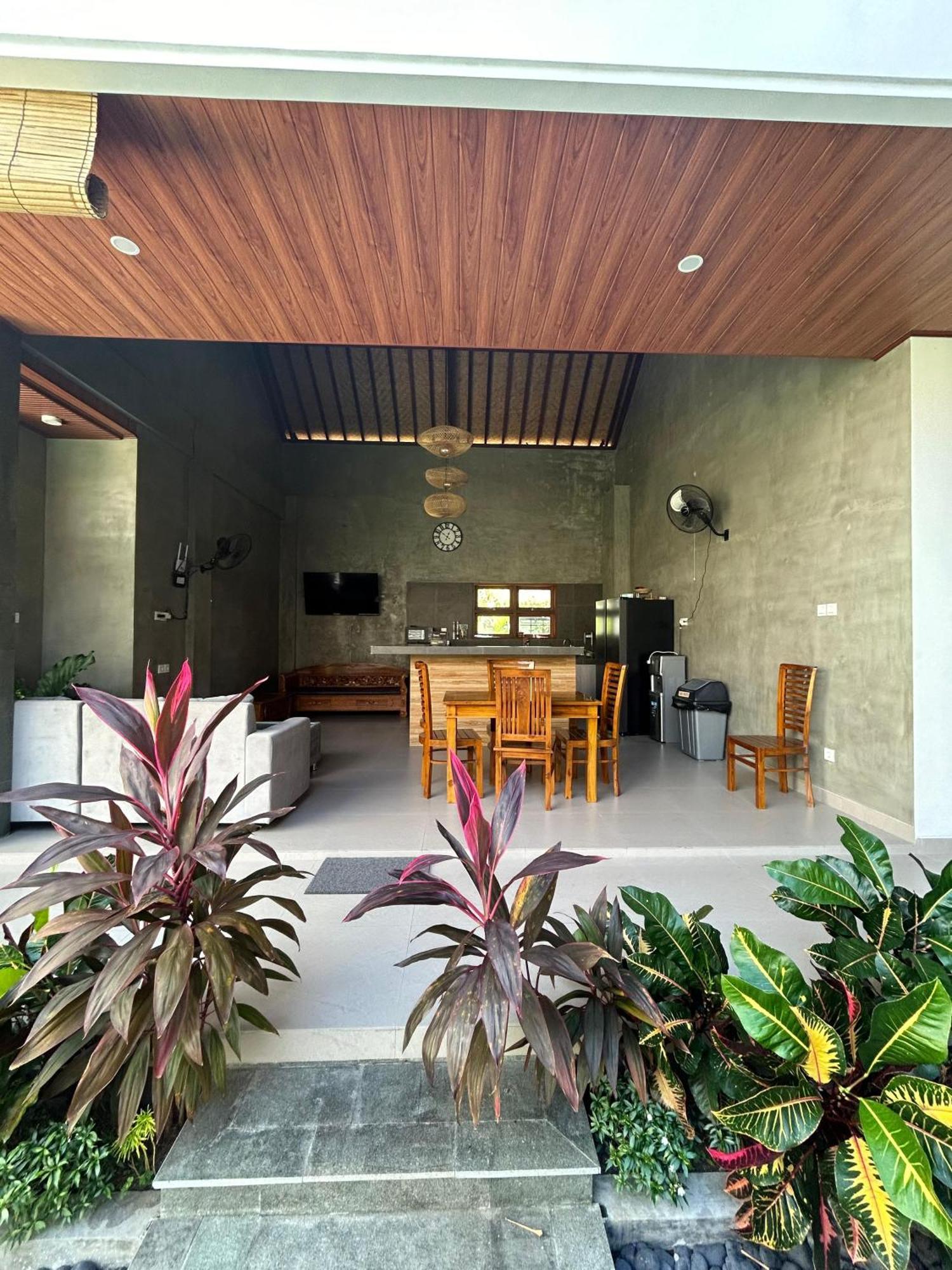 Villa Son Sun Uluwatu Екстериор снимка